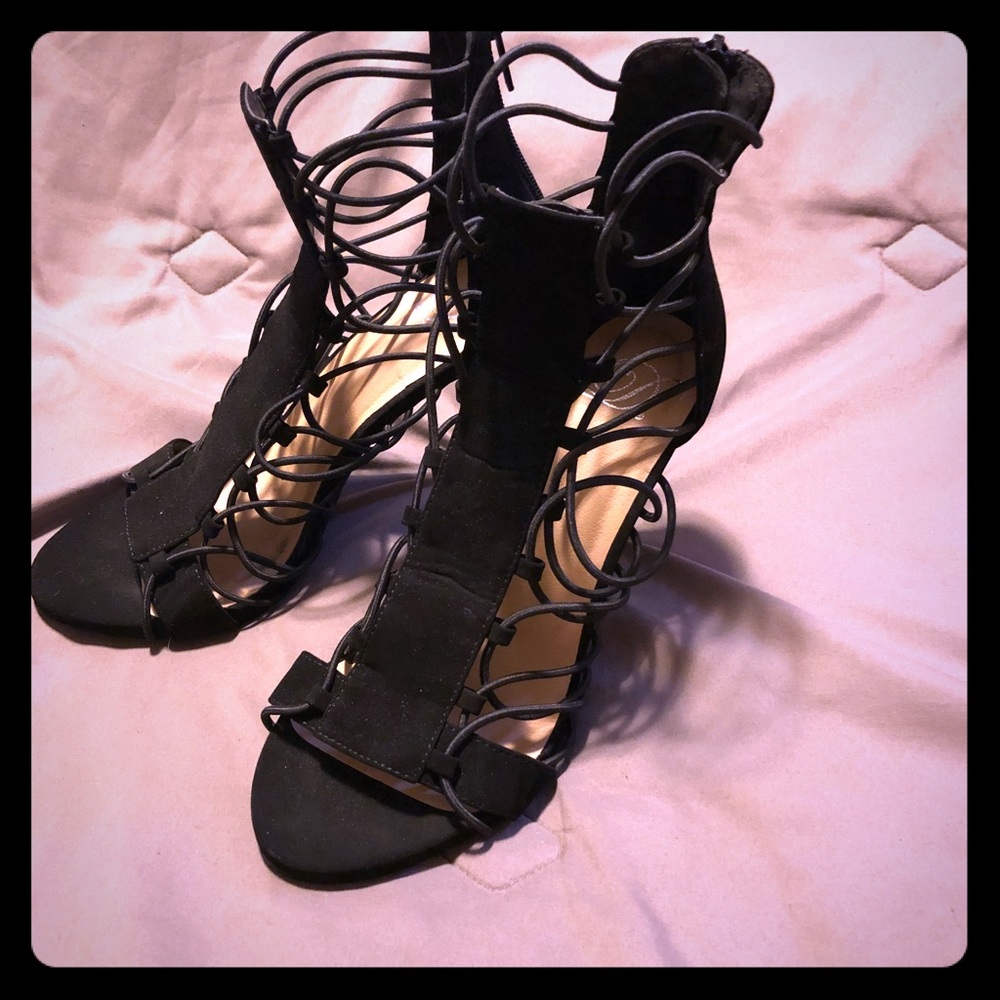Black High-Heels